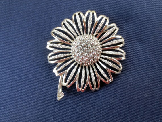 Large Sarah Coventry Vintage Flower Brooch Pin - image 1