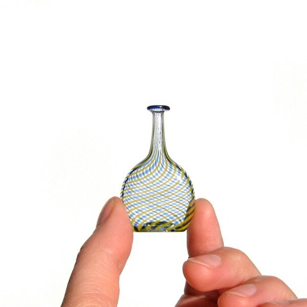 Flat Shaped Glass Bottle with Blue and Gold Stripes