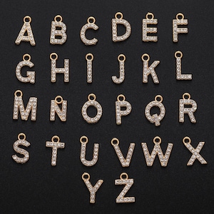 Charms iniciales, Charms de letras bañadas en oro, Charm inicial de diamante, Colgante de letra, Charms mini colgantes, Charms de cuentas del alfabeto, 9*13 mm