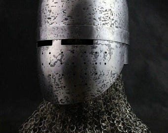 Medieval Hammered 18 Gauge Armor Helmet Steel Medieval Blackened Great Knight Crusader Helmet With Chainmail