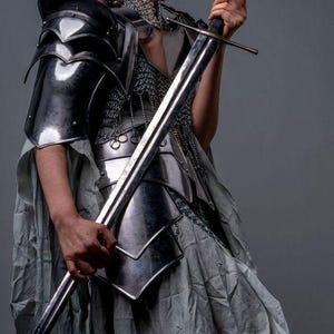 Medieval Fantasy Armor Costume Lady Knight Steel Armor Suit For Cosplay