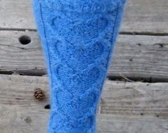 Knitting Pattern - Sweetheart Cabled Kilt Hose