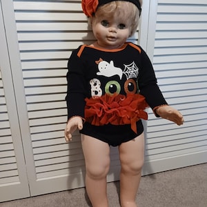 Vintage 1978 Eegee play pal toddler doll. measures About 31 inches tall. Blonde Rooted hair and green sleep eyes. Ready for Halloween. GUC.