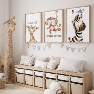 Set von 3 Safari Nursey Tierdrucken, Safari-Kinderzimmer-Dekor, Baby Tierdruck, Spielzimmer druckbare Kinderwandkunst, Elefant, Löwe, Giraffe