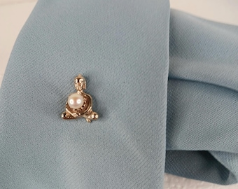 Tie Tack Pin Buddha Genuine 10mm Pearl Excellent Condition Men's Accessory