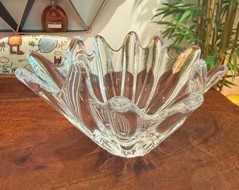 Mid Century 1960s French Daum Lead Crystal Glass 12 Point Pulled Orion Starfish Glass Bowl - Made in France Vintage 60s Stretched Clear Bowl