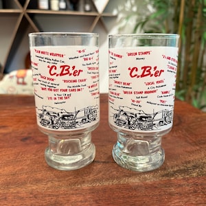 Set of 2 Vintage 1970&#39;s C.B.&#39;er CB Radio Sayings 12 oz. Drinking Beer Glasses - CB&#39;er Jargon Lingo Barware Bar Glass - 70&#39;s Trucker Decor