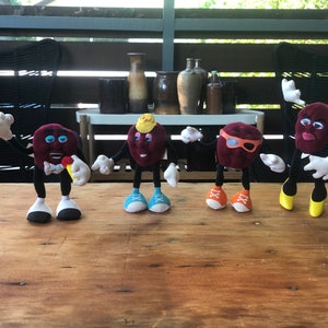 Set of 4 Vintage c. 1988 Bendable Plush California Raisins Musical Band Toys by Applause - Vintage 1980&#39;s California Raisin Toys