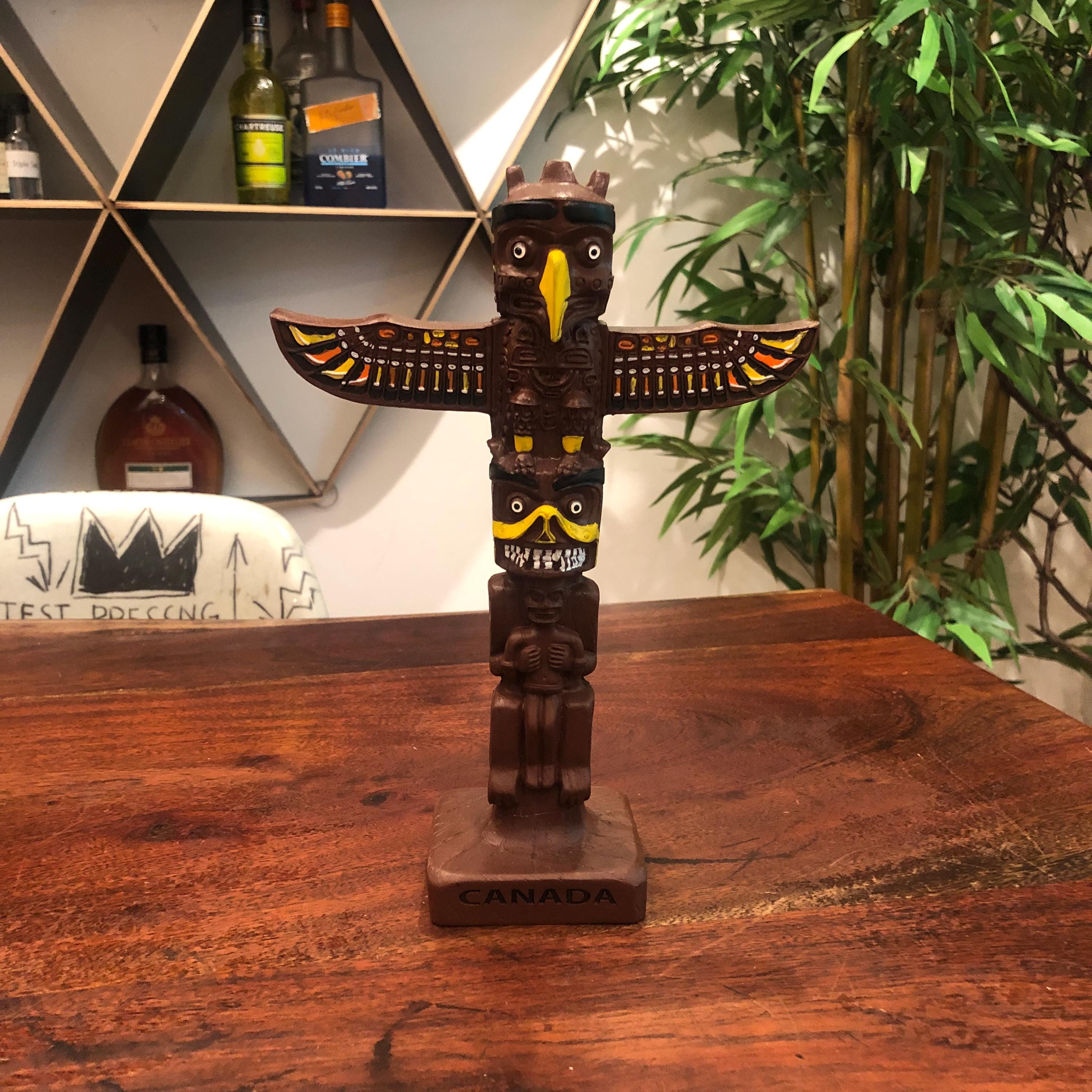 アラスカトーテムポール　カナダ Vintage Canadian Resin Northwest Indian Totem Pole Figurine