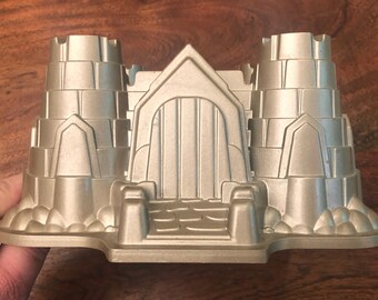 Vintage Nordic Ware Castle Bundt Cake Pan - Vintage Nordic Ware