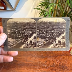 Antiek ca. 1903 Savannah, Georgia, laadt oceaanschepen met harsvaten Fotokaart stereoscoop door Underwood & Underwood Publishers