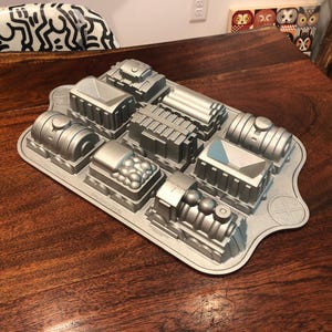 Vintage Nordic Ware Non-Stick 9 Section Train Cake Pan - Nordic Ware Train Cake Pan - Nordic Ware Train Cake Mold Nordic Ware Cake Pan