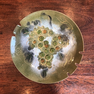 Vintage 1960&#39;s Signed Sascha Brastoff 10&quot; Green Enamelware with Grapes on Copper Ashtray - Vintage Sascha Blastoff Ashtray