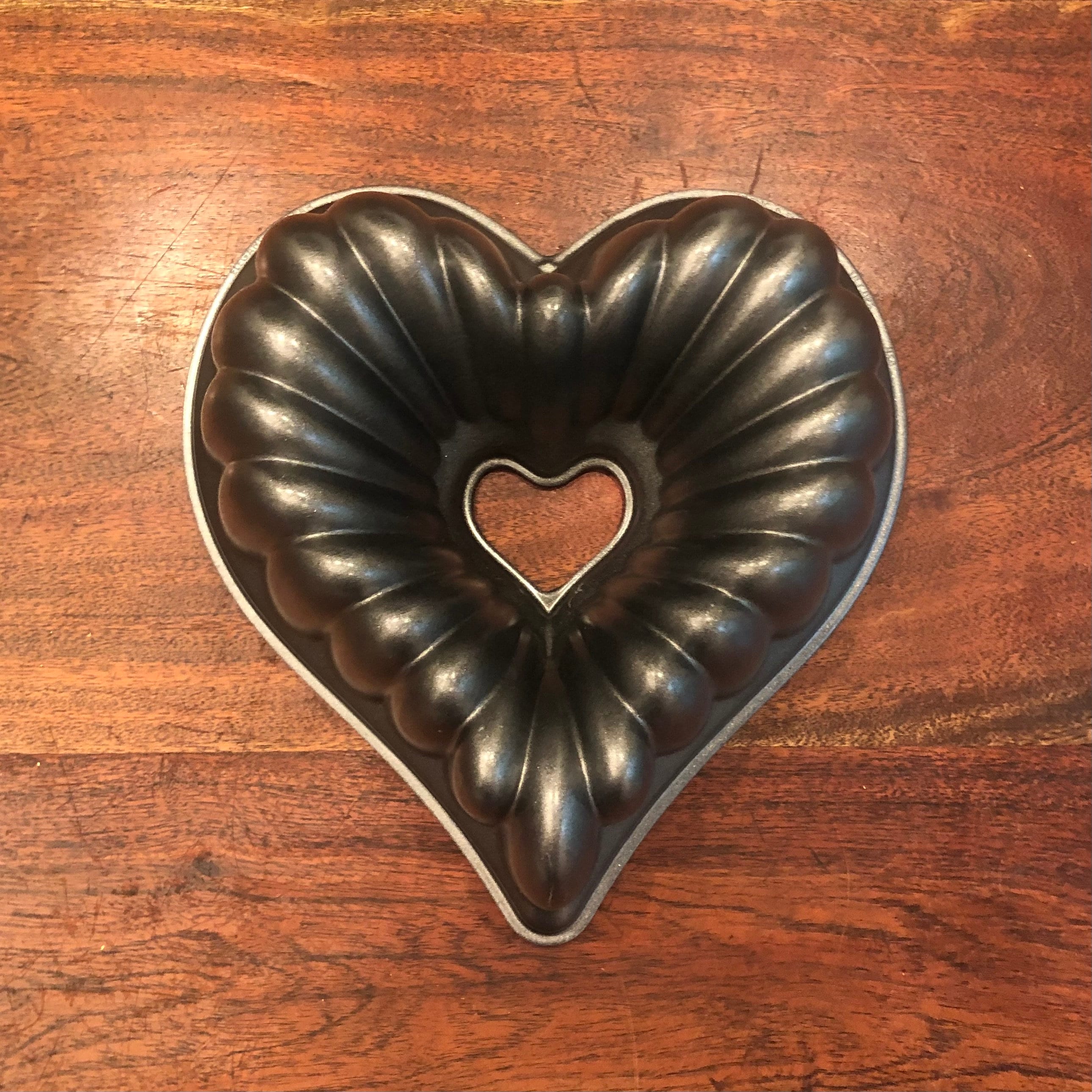 Tiered Heart Bundt® Pan - Nordic Ware