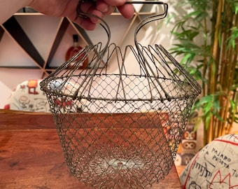 Mid Century French Collapsible Metal Wire Egg Basket - Vintage Farmhouse Farm Kitchen Home Decor - Chicken Farm Farmer Decoration