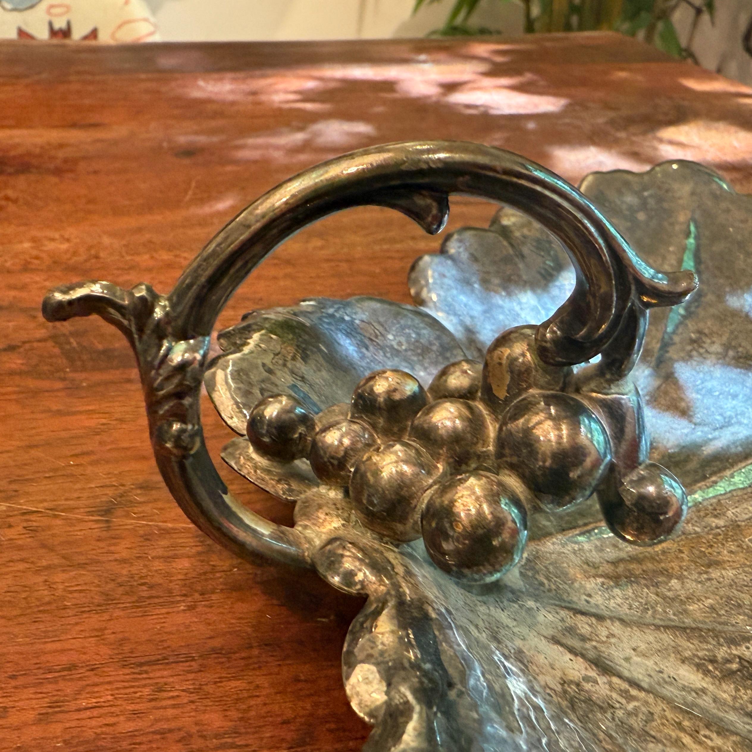 ヴィンテージ カップボード grape bunch ヴィンテージ カップボード