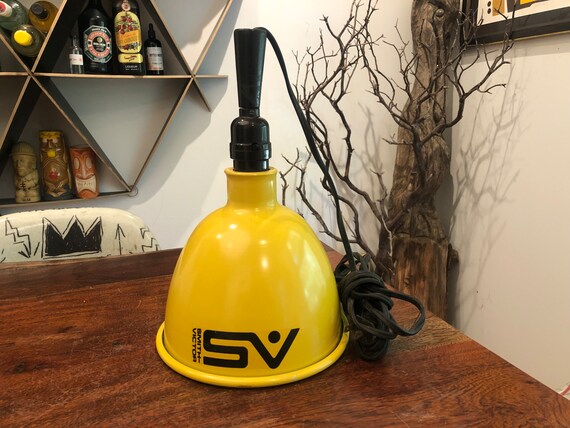 Vintage 1970 s Mod Yellow Black SV Smith victor A8UL