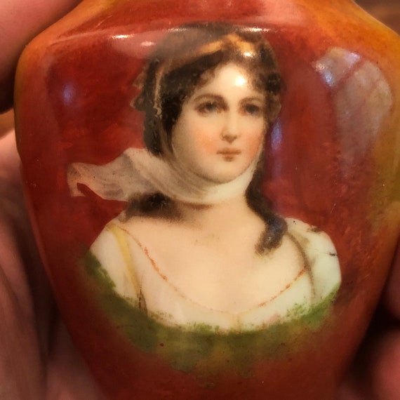 アンティーク ドイツ ミニチュア 磁器 肖像画 ルイーゼ女王 プロイセン