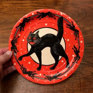 Vintage Halloween Black Cat Mid Century Reproduction Paper Plate - 9.25" wide - Vintage Halloween Decor - Vintage Halloween Decoration image 1