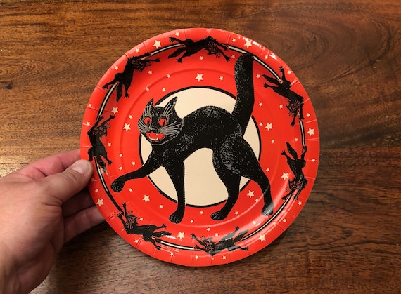 Vintage Halloween Black Cat Mid Century Reproduction Paper Plate - 9.25" wide - Vintage Halloween Decor - Vintage Halloween Decoration