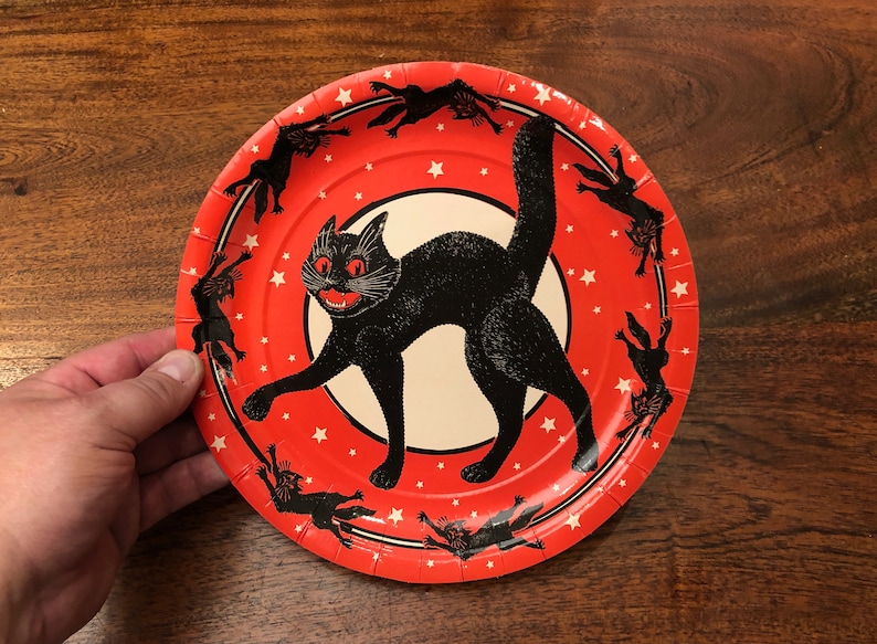 Vintage Halloween Black Cat Mid Century Reproduction Paper Plate - 9.25" wide - Vintage Halloween Decor - Vintage Halloween Decoration image 1