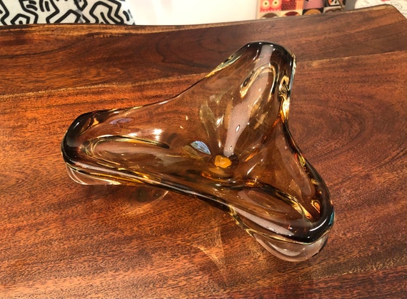 Mid-Century Venetian Murano Glass Dish Mid-Century Venetian Murano Glass Dish