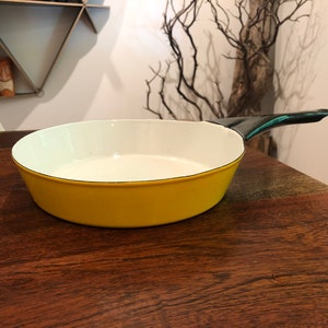Mid Century Danish Modern 9-3/8&quot; Yellow & Black Enamelware Skillet - Danish Modern Enamelware Frying Pan - Danish Modern Skillet