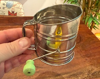 Vintage 1940s Hand Crank Miniature Metal Flour Sifter - Works - Antique 40s Country Rustic Farmhouse Farm Kitchen Utensil Tool Home Decor