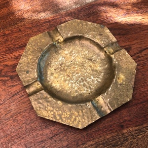 Antique Arts & Crafts Movement Hammered Brass Ashtray - Antique Arts and Crafts Ashtray - Antique Hammered Brass Ashtray