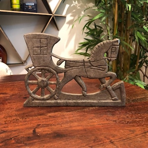 Mid Century Thick Aluminum Horse & Buggy Shaped Shoe Scraper - Vintage Country Farmhouse Home Decor - Amish Buggy