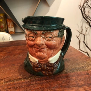 Mid Century English Royal Doulton Charles Dickens Mr. Pickwick Character Toby Mug  - Made in England - Literature Decor - English Cottage