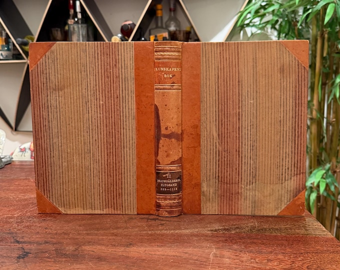 Vintage 1949 Swedish Leatherbound & Hand Made Paper Cover Hardback Book - 1940s Kunskapens Box Nature and Culture's Illustrated Encyclopedia