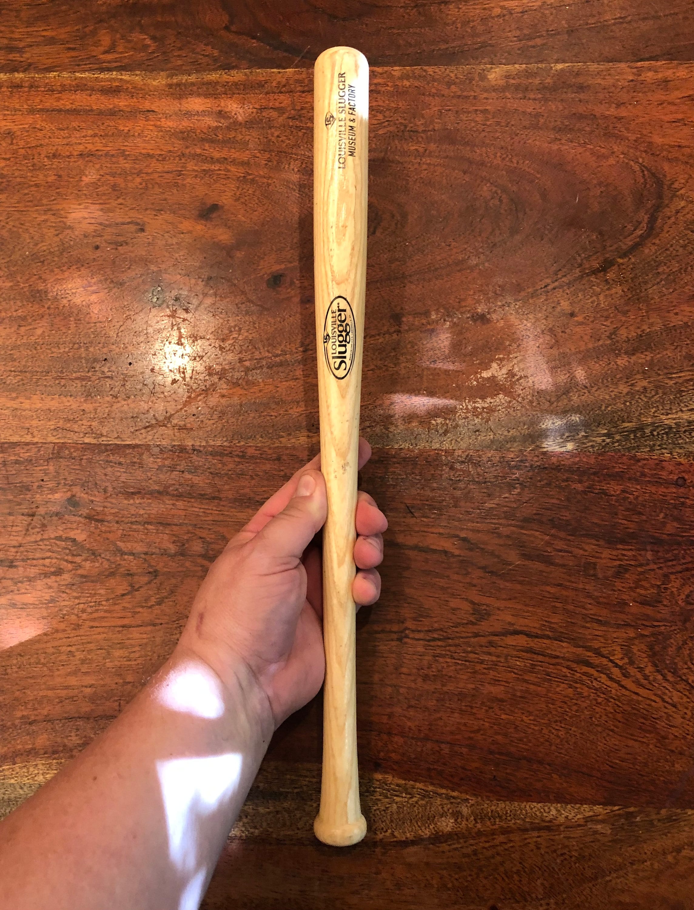 Louisville Slugger Museum & Factory Souvenir MINI baseball Bat -  18"