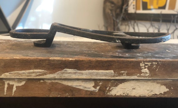 Antique Painted Oak Shoe Shine Kit Box with Horsehair Brush - Antique Shoe Shine Box - Antique Shoe Shine Kit View 6