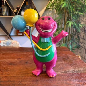 ビンテージ 90s Barney バーニー 卓上 ライト 置物 人形 フィギュア Vintage 1990s Barney the Dinosaur With Balloons Thick Ceramic 10-3