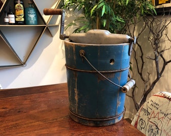 Antique Art Deco Hand Crank Homemade 8 Cup Ice Cream Maker - Blue Wooden Bucket - Ice Cream Machine - Vintage Farmhouse Farm Kitchen Decor