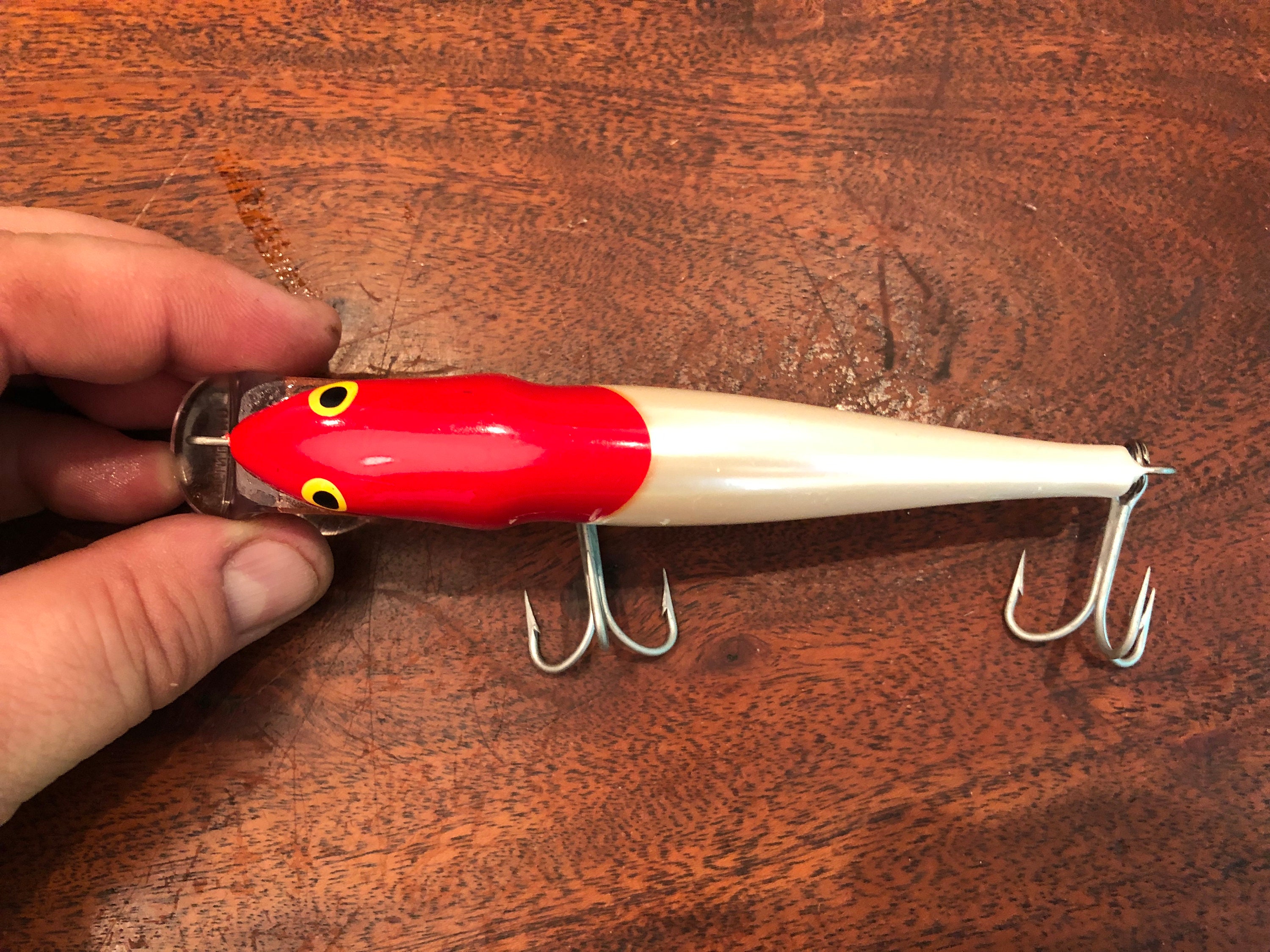 Vintage FINLAND RAPALA MAGNUM Red & White Large Fishing Lure Scandinavian  Fisherman Lure Vintage Cabin Lodge Lake House Decor 