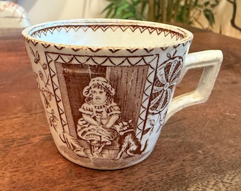 Antyczna, wiktoriańska, angielska filiżanka do herbaty dla dzieci z lat 80. XIX wieku, inspirowana ruchem estetycznym Staffordshire, Little Mae Transferware, o pojemności 3 uncji, autorstwa Charlesa Allertona i Synów