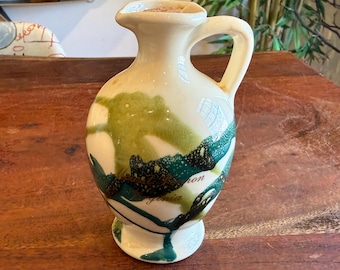 Vintage Mount Vernon Virginia Souvenir Splatter Drip Glass Ceramic 10 oz. Olive Oil Vinegar Cruet by Paden City Artwork - George Washington