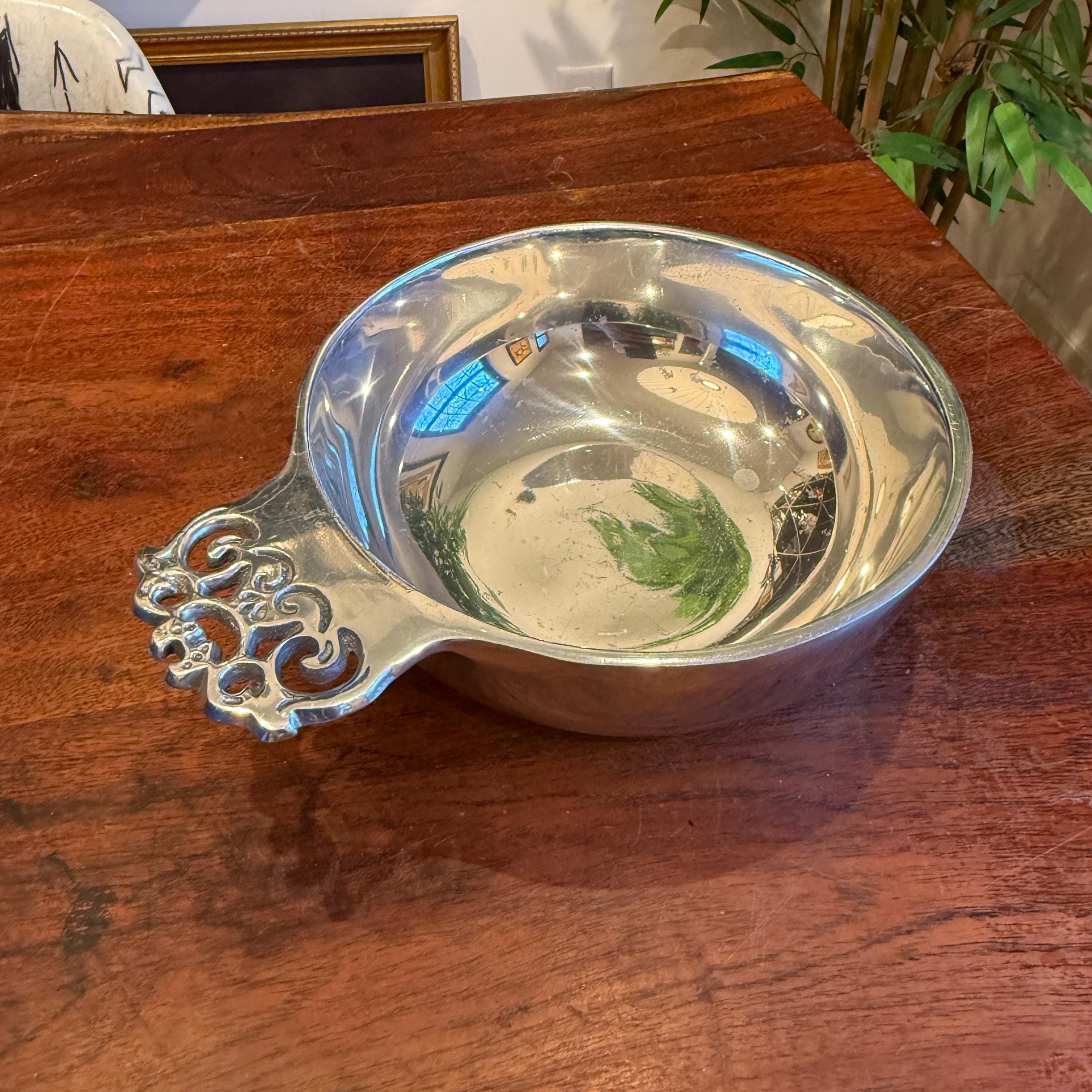 Vintage Nambe 212 Canterbury Colonial Style Thick Aluminum 8" Serving Lug Bowl - Handled Onion Soup / Porridge Bowl - Early American Decor