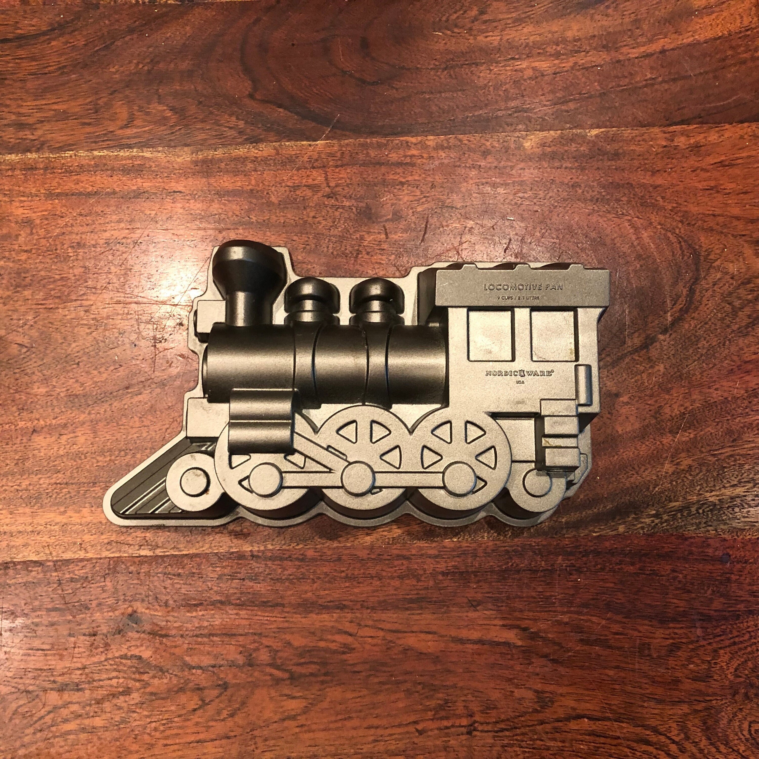 Nordic Ware train locomotive cake pan – Cakely