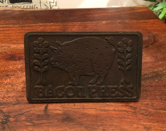 Vintage c. 1978 Taylor & Ng Iron and Wood 7.25" Bacon Press with Pig and Flowers Relief - Cooking Accessories - Rustic Farmhouse Kitchen