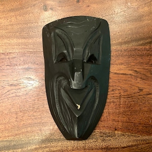 Mid Century 1960er Jahre Hand geschnitzte hölzerne primitiven Stil hawaiianische Tiki-Maske - Vintage Hawiian Tiki-Maske - Vintage Tiki Barden Dekor hawaiianische Kunst