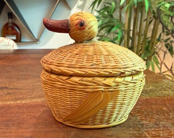 Vintage 1970s Shanghai Handicrafts Rattan Duck / Duckling Basket - Made in The People's Republic of China - Asian Chinese Home Decor