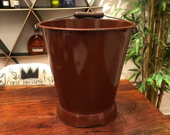 Antique Dark Brown Enamelware Utility Pail with Handle - Mid Century Enamel Bucket - Vintage Cleaning Supplies - Old Rustic Farmhouse Decor