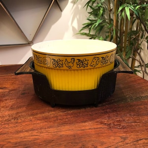 Vintage 1970&#39;s Nordic Ware La Soufflee Metal Soufflé Pan and Casserole Baking Dish with Carrier Tray - No. 43320 - Retro 70&#39;s Kitchen Decor
