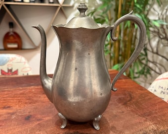 アンティーク 1920年代 コロニアル レプリカ プリマス カンザス州 ピューター コーヒーポット / ティーポット - 初期アメリカン ウィリアムズバーグ ファームハウス ファームキッチン テーブルウェア
