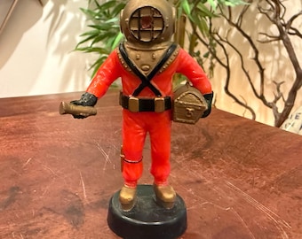Vintage 1970s STERNCO Hard Plastic Deep Sea Diver Fish Tank Aquarium Decoration - Made in HONG KONG