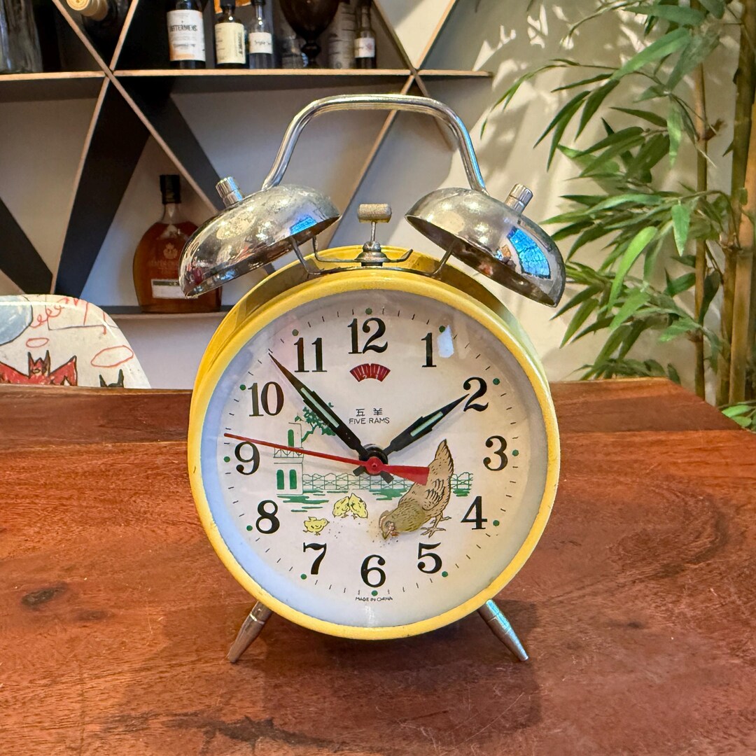 Vintage 1960s Chinese Five Rams Animated Pecking Chicken Wind-up Alarm ...