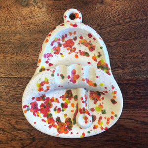 Vintage 1970&#39;s Drip Glaze Ceramic Season&#39;s Greetings Christmas Bell Ashtray - Vintage Christmas Decoration - Vintage Bell Ashtray